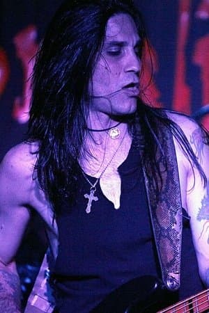 Alice Cooper: Trashes The World