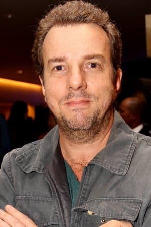 Julio Sumiu