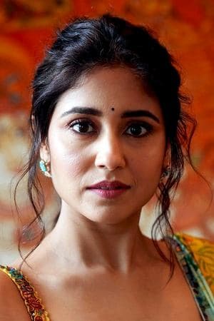 Raat Akeli Hai